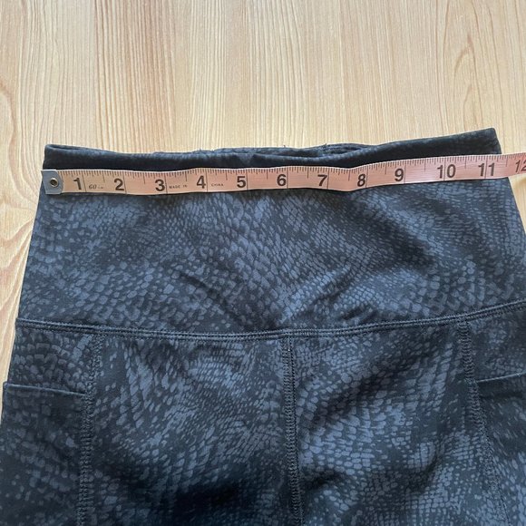 Danskin Snakeprint charcoal leggings, XS - Picture 7 of 9